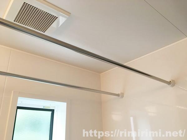 お風呂のシャンプーどこに置く 引っ掛けカゴ収納でヌメリ問題を解決 ハッピーなこといっぱい